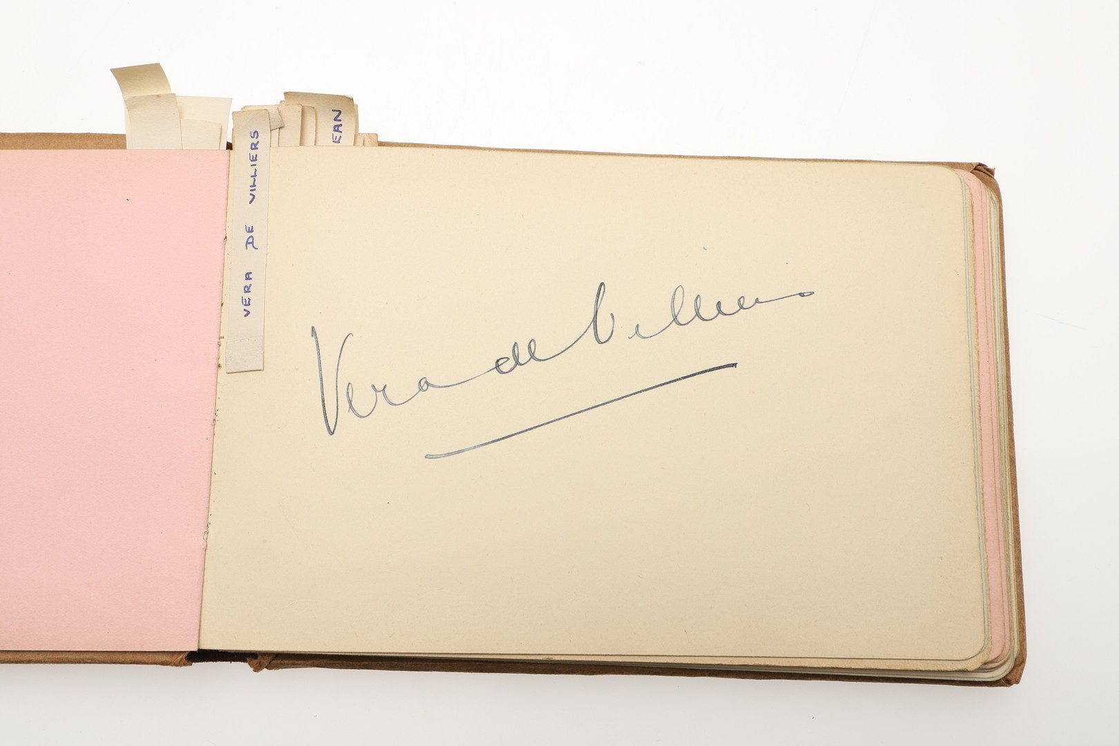 LARGE AUTOGRAPH COLLECTION - WINSTON CHURCHILL & OTHER AUTOGRAPHS. - Image 6 of 63