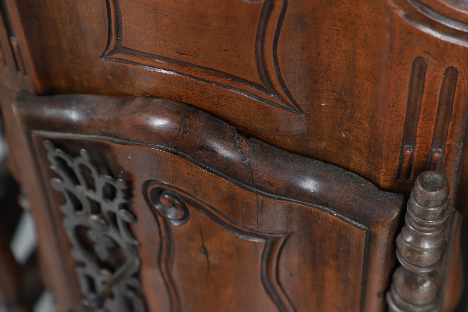 AN ANTIQUE FRENCH FRUITWOOD FOOD HUTCH. - Image 7 of 12