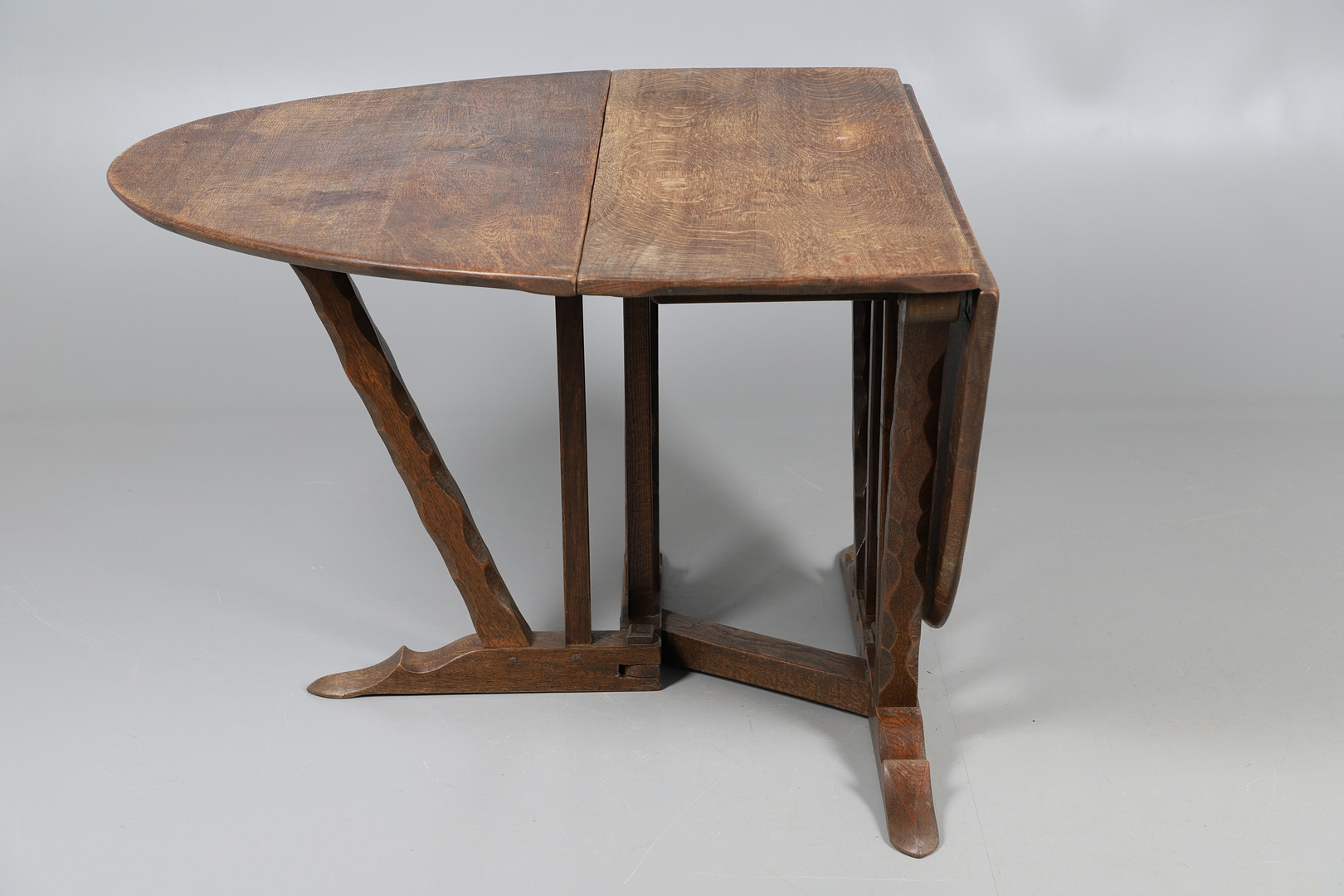 ARTS & CRAFTS TABLE - ATTRIBUTED TO ARTHUR ROMNEY GREEN (1872-1945). - Image 9 of 13