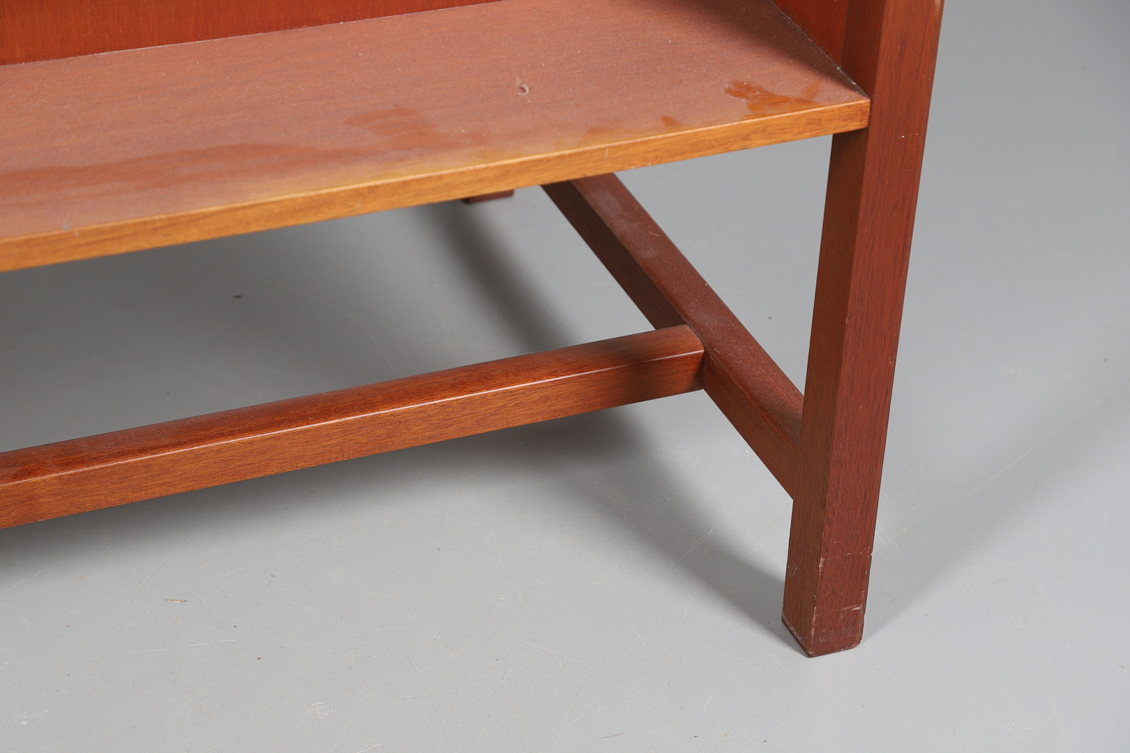 JOSEF FRANK. A SWEDISH SVENSK TENN MODEL 500/A TEAK WRITING DESK. - Image 19 of 19