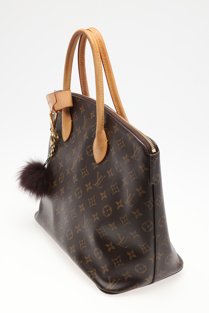 LOUIS VUITTON 'LOCK IT' HANDBAG. - Image 4 of 12