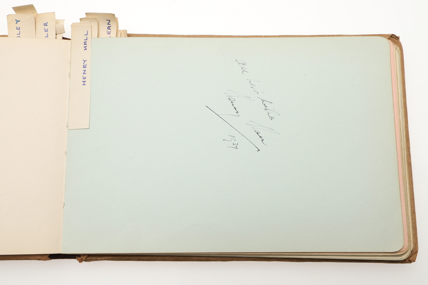 LARGE AUTOGRAPH COLLECTION - WINSTON CHURCHILL & OTHER AUTOGRAPHS. - Image 11 of 63