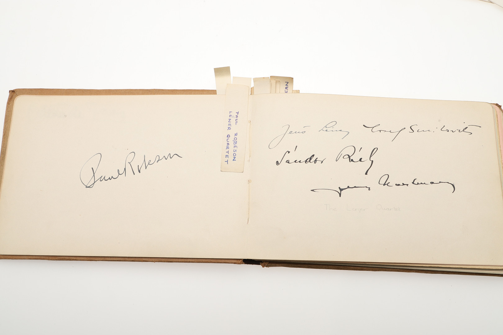 LARGE AUTOGRAPH COLLECTION - WINSTON CHURCHILL & OTHER AUTOGRAPHS. - Image 4 of 63