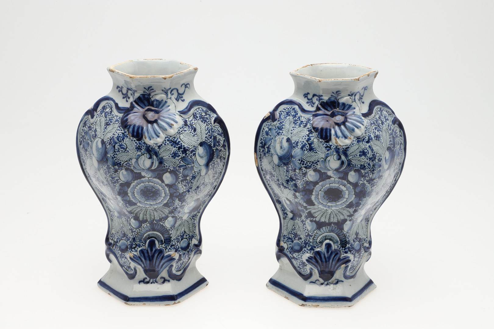 TWO PAIRS OF ANTIQUE DELFT VASES & ANOTHER VASE. - Image 37 of 60