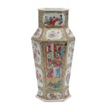 LARGE 19THC CHINESE CANTONESE VASE.