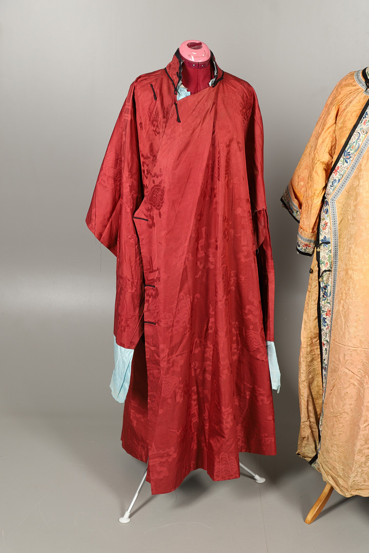 ANTIQUE CHINESE QUILTED FULL LENGTH ROBE & ANOTHER CHINESE ROBE. - Image 2 of 21