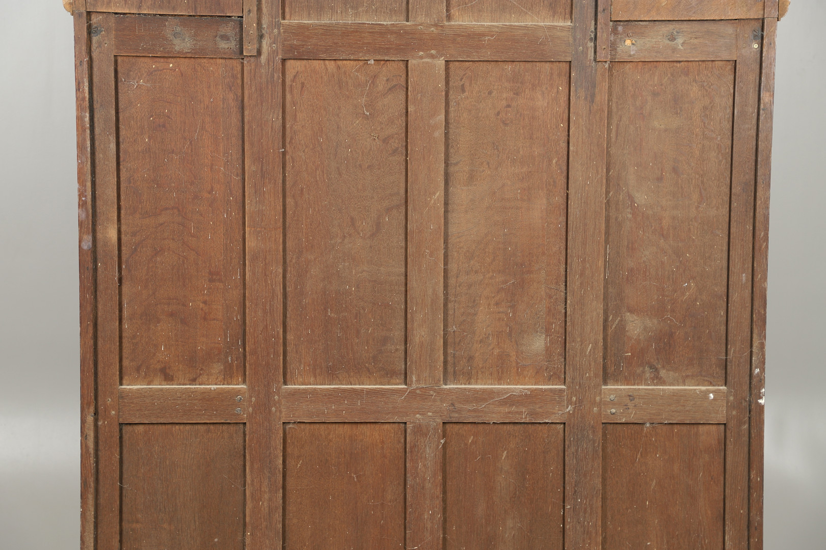 A LARGE CARVED OAK COUNTRY HOUSE HALLSTAND. - Image 13 of 17