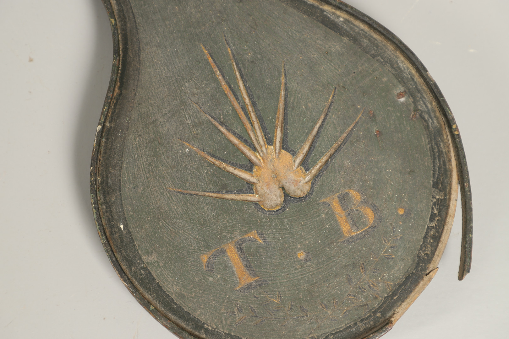 AN EARLY 19TH CENTURY PAINTED TAVERN BEER COASTER. - Image 5 of 9