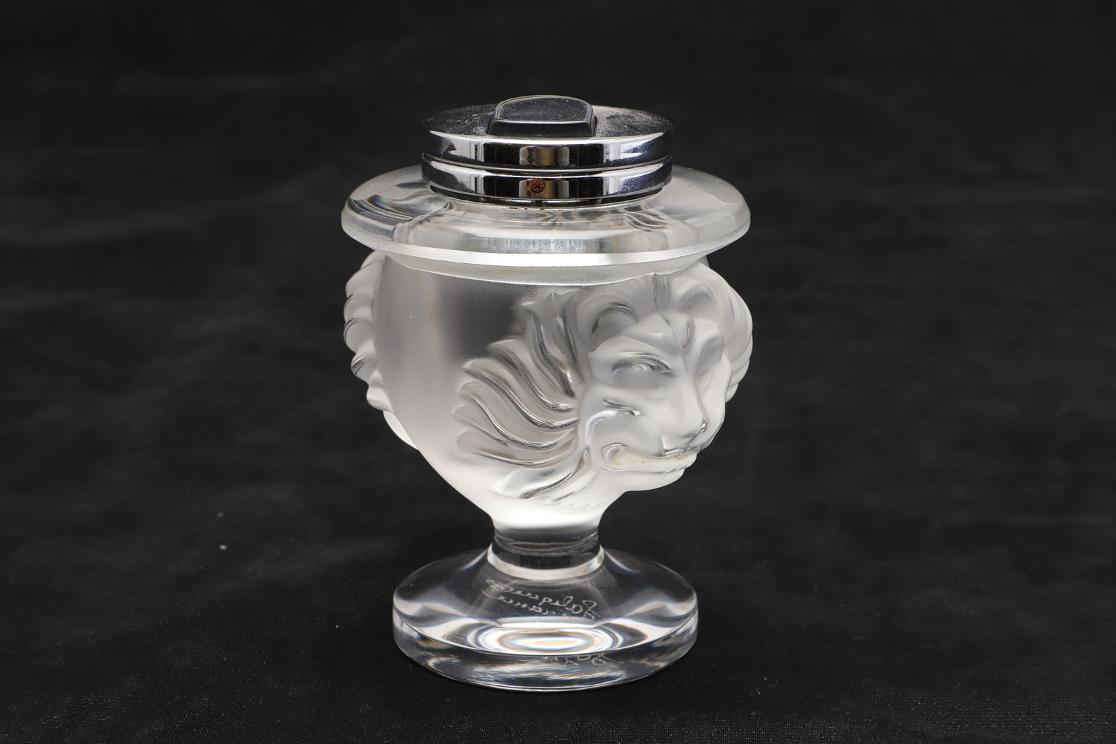 LALIQUE TABLE LIGHTER & DRESSING TABLE BOX. - Image 11 of 17