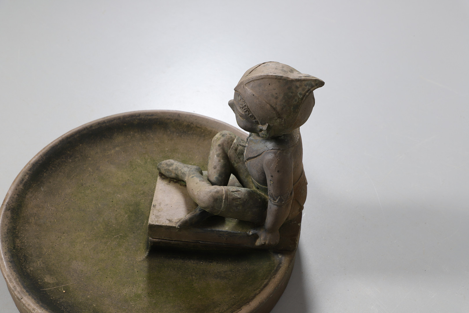 RARE DOULTON TERRACOTTA BIRDBATH - 'PUCK'. - Image 17 of 24