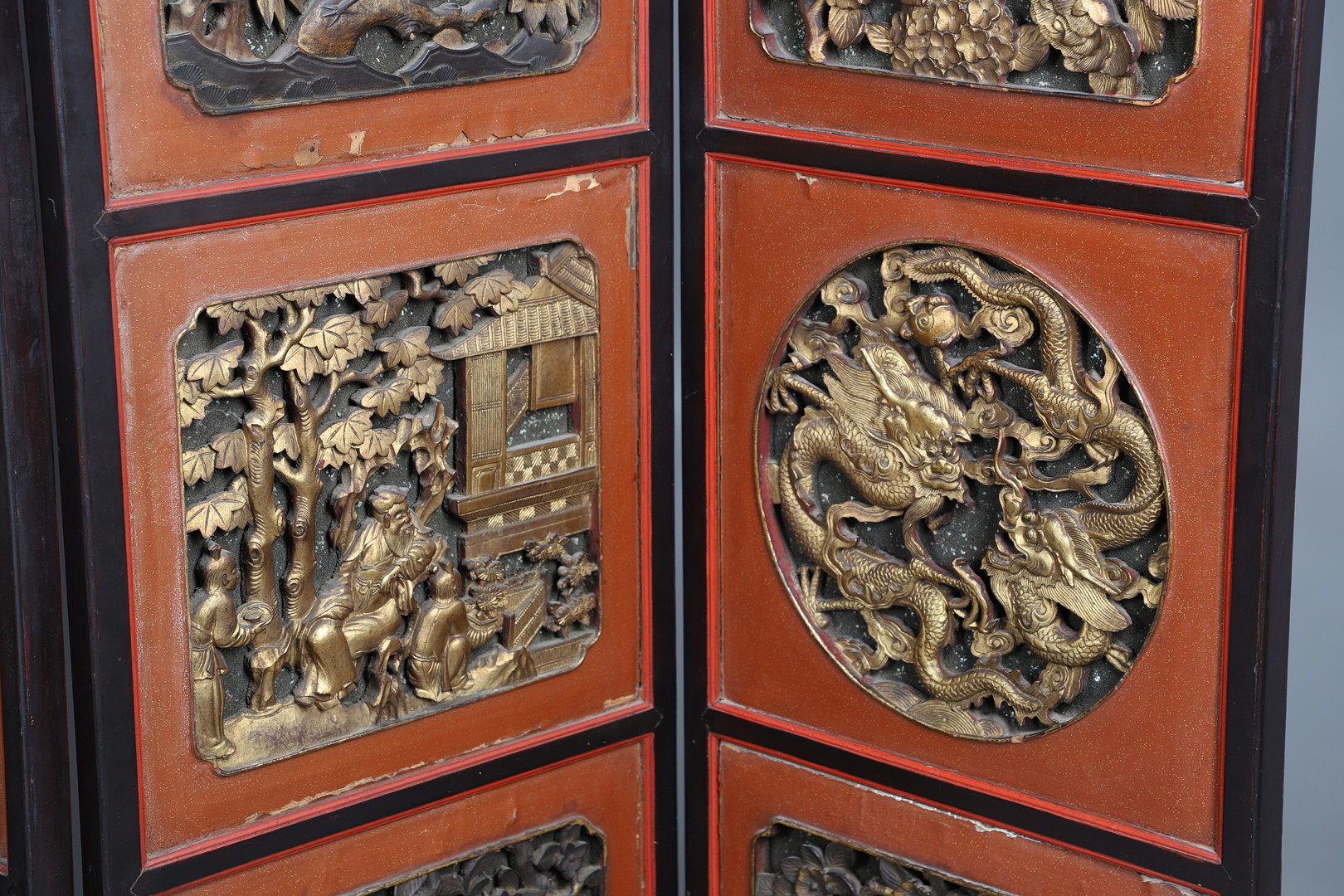 A CHINESE CARVED AND LACQUERED SIX FOLD SCREEN. - Image 16 of 24