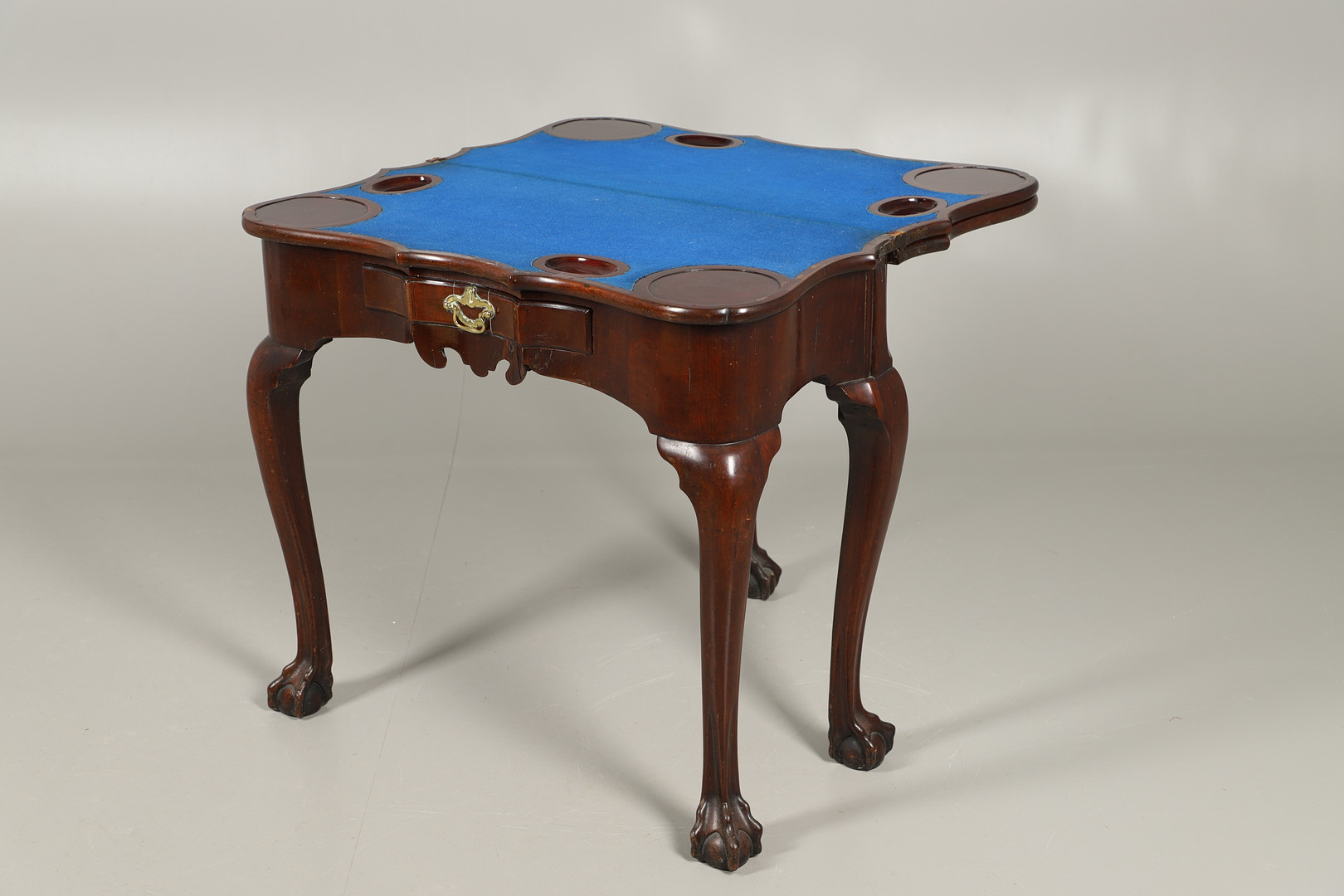 A GEORGE II MAHOGANY DOUBLE FOLD OVER CARD TABLE. - Image 2 of 6