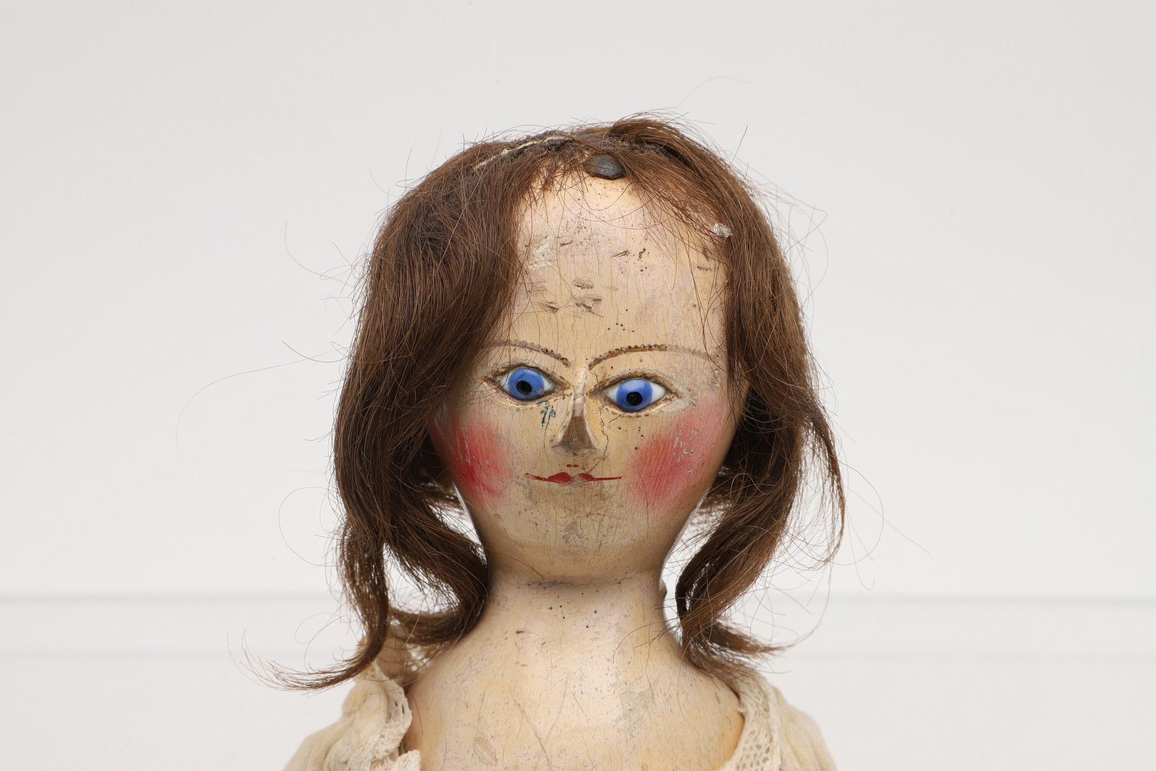 A LATE 18TH CENTURY WOODEN PEG DOLL. - Image 3 of 30