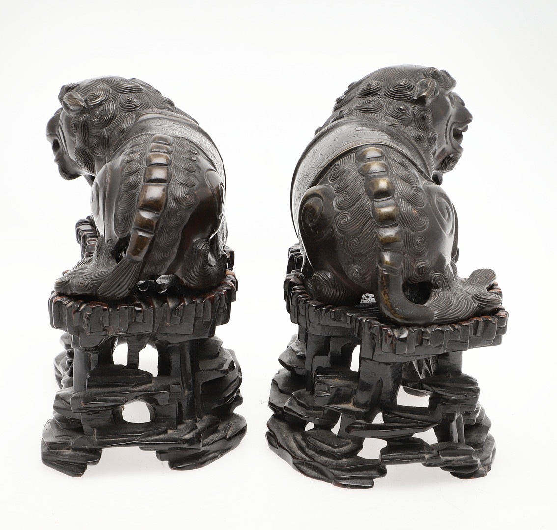 PAIR OF CHINESE BRONZE DOGS OF FO & CARVED WOODEN STANDS. - Image 4 of 8