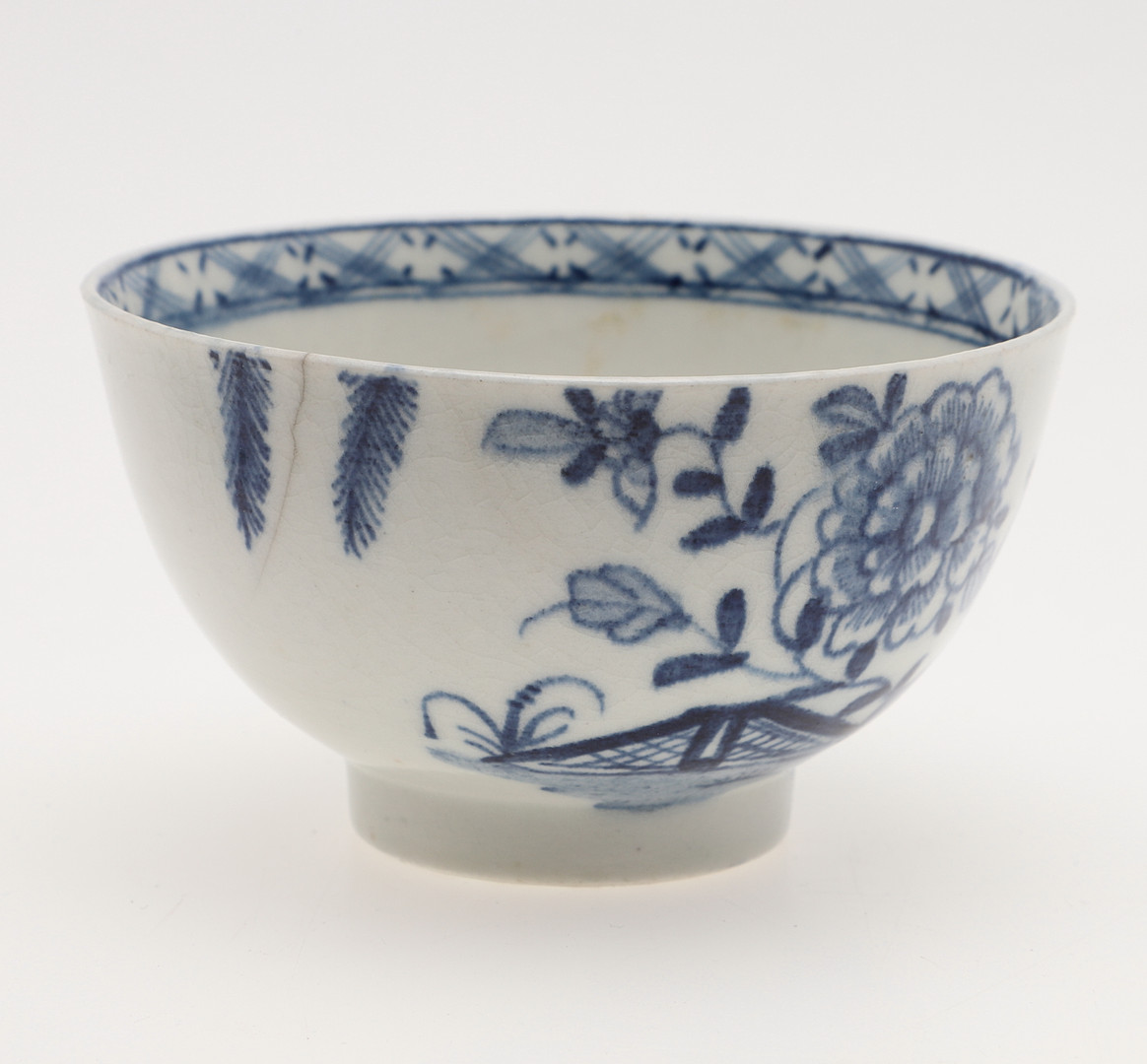 18THC ENGLISH PORCELAIN TEA BOWLS & SAUCERS. - Image 20 of 28