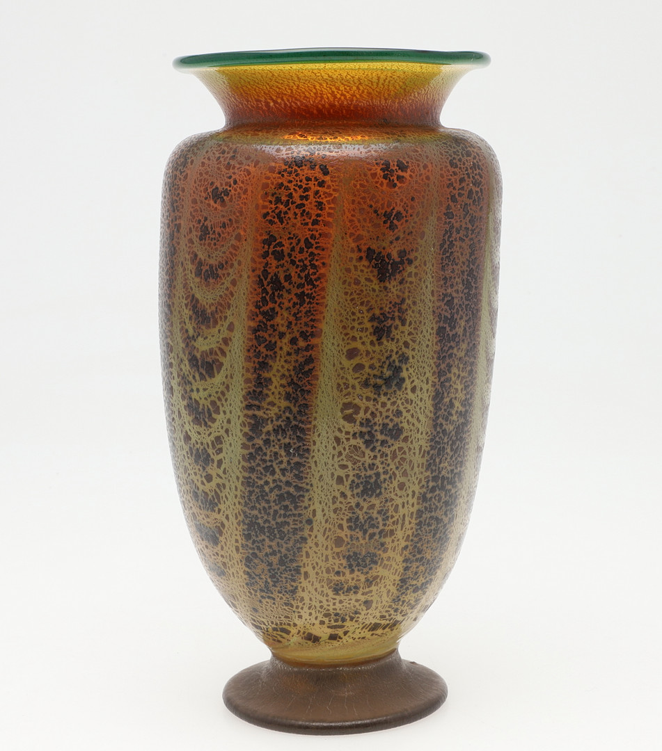 LOETZ STYLE GLASS VASE. - Image 2 of 10