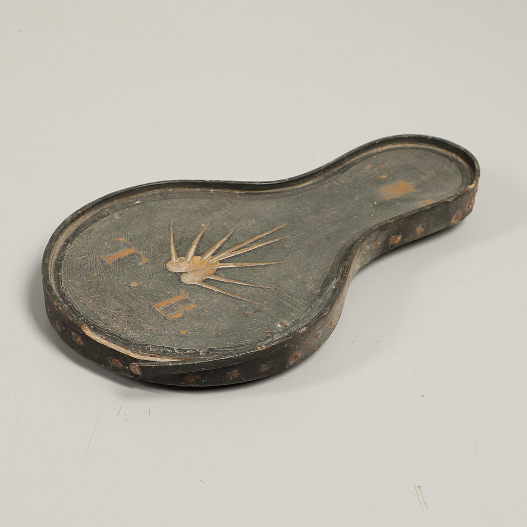 AN EARLY 19TH CENTURY PAINTED TAVERN BEER COASTER. - Image 2 of 9