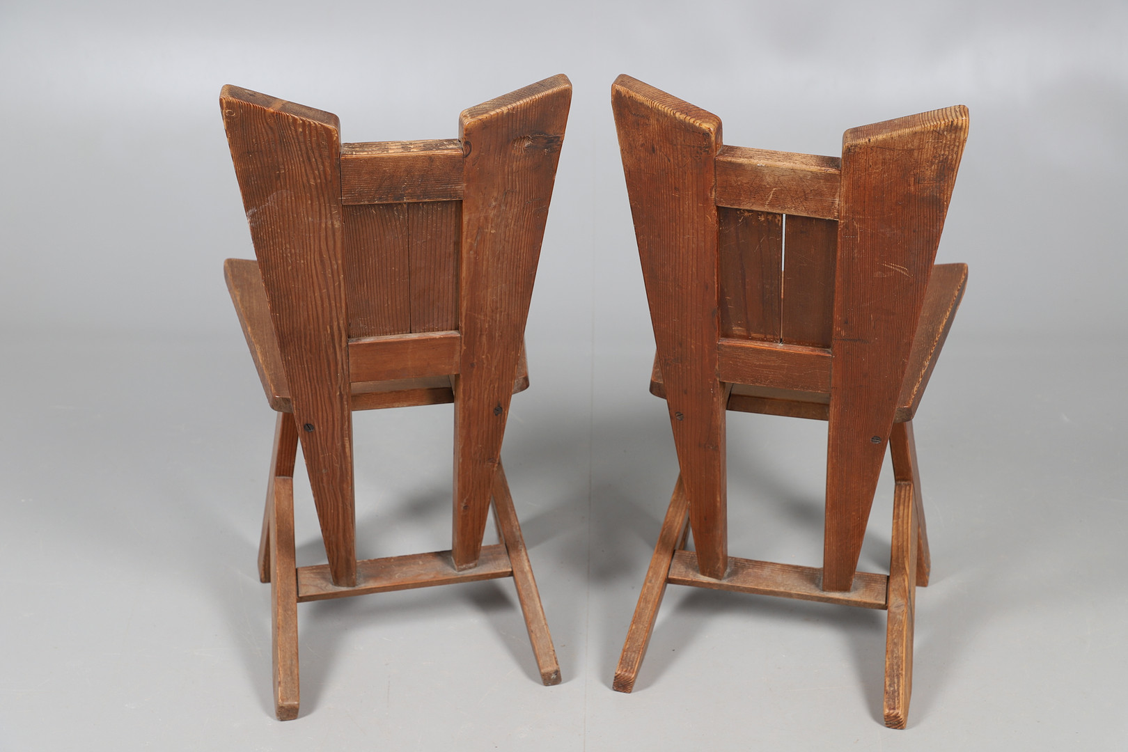 PAIR OF ARTS & CRAFTS DUTCH AMSTERDAM SCHOOL SIDE CHAIRS. - Image 7 of 7