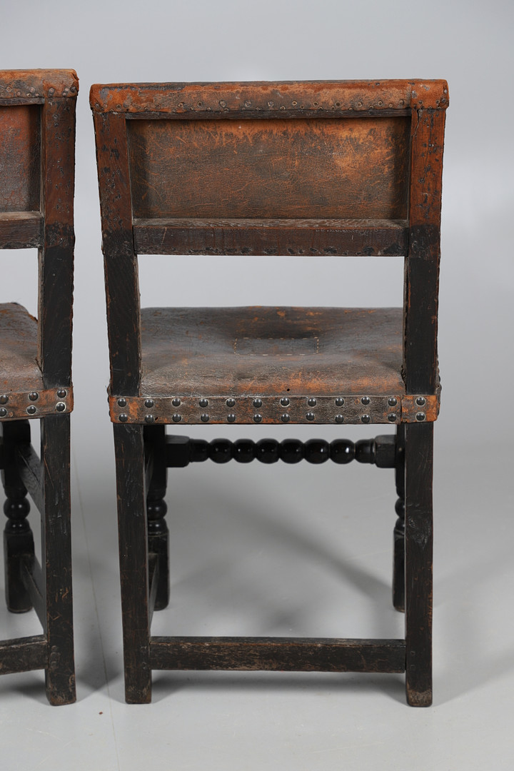 A PAIR OF 17TH CENTURY OAK BACKSTOOLS. - Image 13 of 14