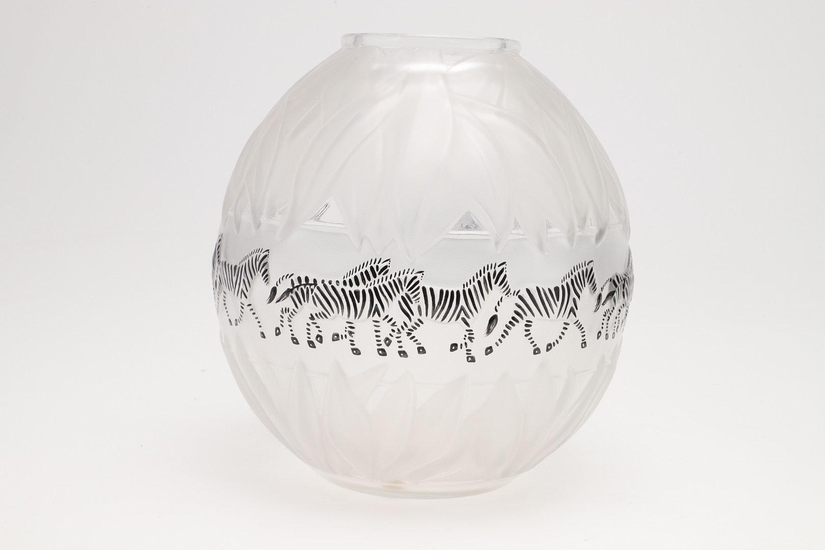 LALIQUE - PAIR OF 'TANZANIA' GLASS VASES. - Image 3 of 16