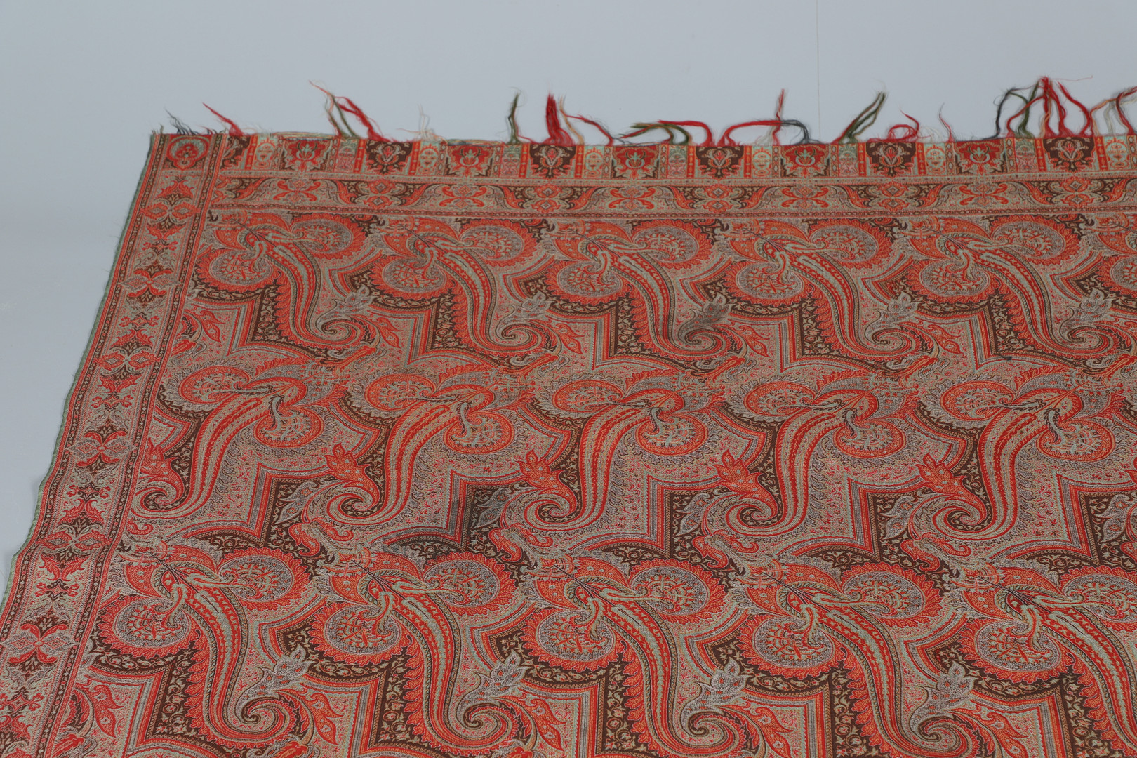 LATE 19THC PAISLEY SHAWL & VARIOUS TEXTILES. - Image 20 of 26