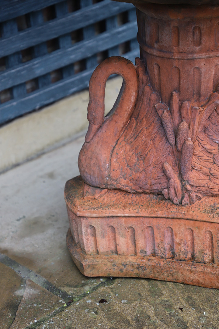 A VICTORIAN STYLE COMPOSITE STONE FOUNTAIN. - Image 7 of 10