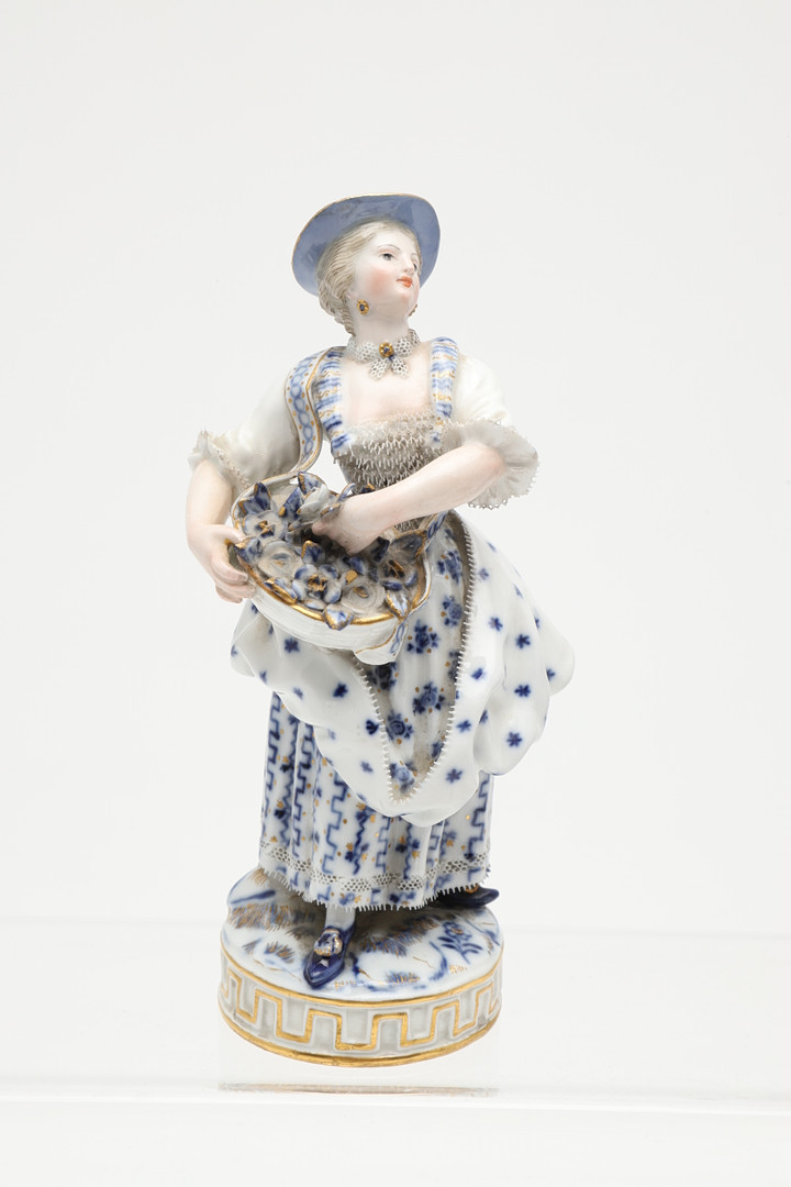 PAIR OF MEISSEN PORCELAIN FIGURES & OTHER FIGURES. - Image 2 of 23