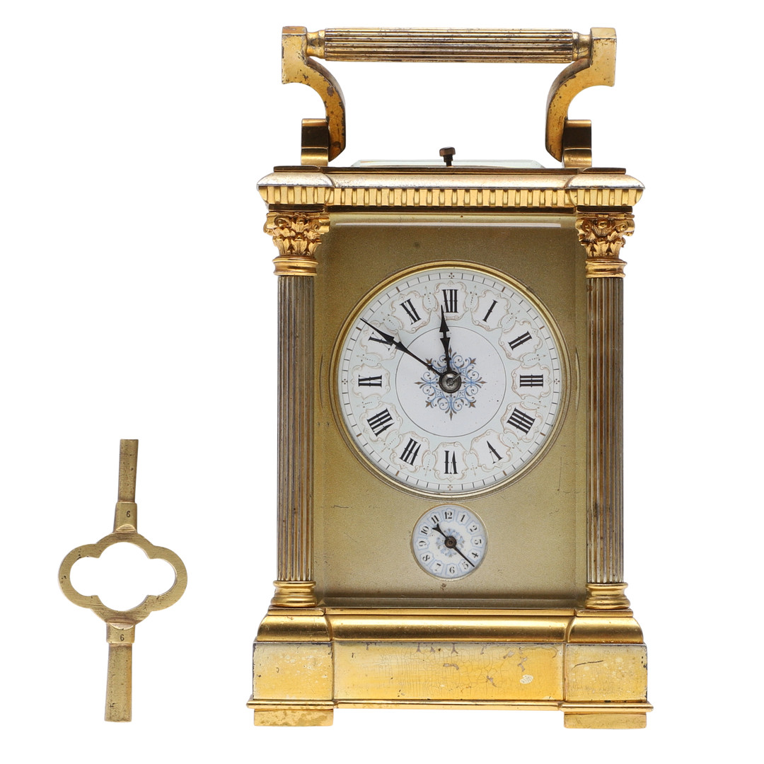 A FRENCH GILT BRASS ALARM REPEATER CARRIAGE CLOCK - Image 2 of 9