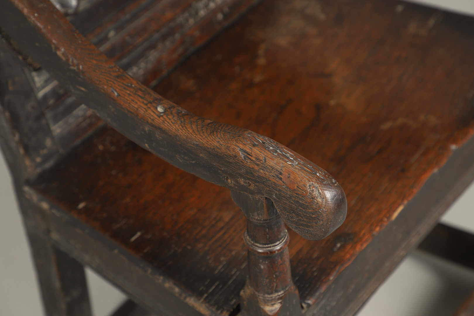 A 17TH CENTURY OAK WAINSCOTT CHAIR. - Image 6 of 12