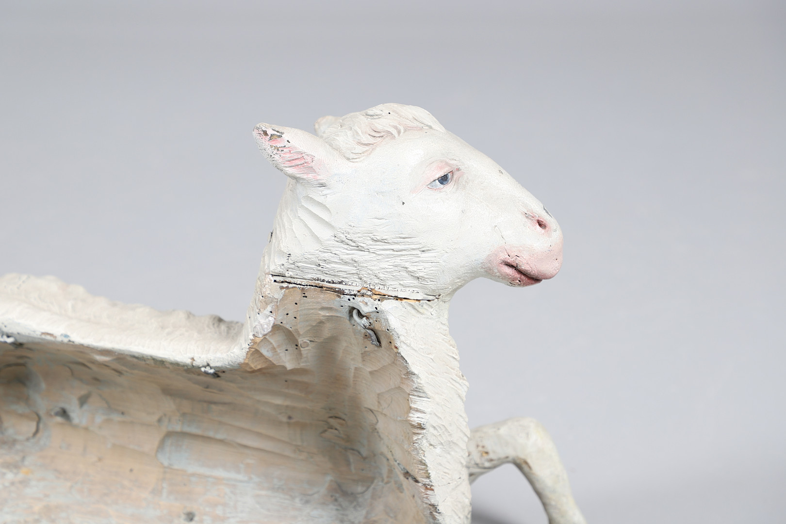 A CARVED GERMAN 'LAMM GOTTES' OR LAMB OF GOD. - Image 7 of 10