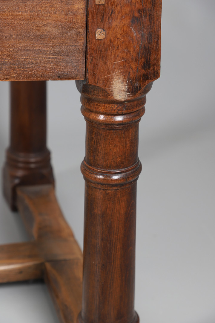 AN EARLY 20TH CENTURY OAK AND ELM REFECTORY TABLE. - Image 16 of 17