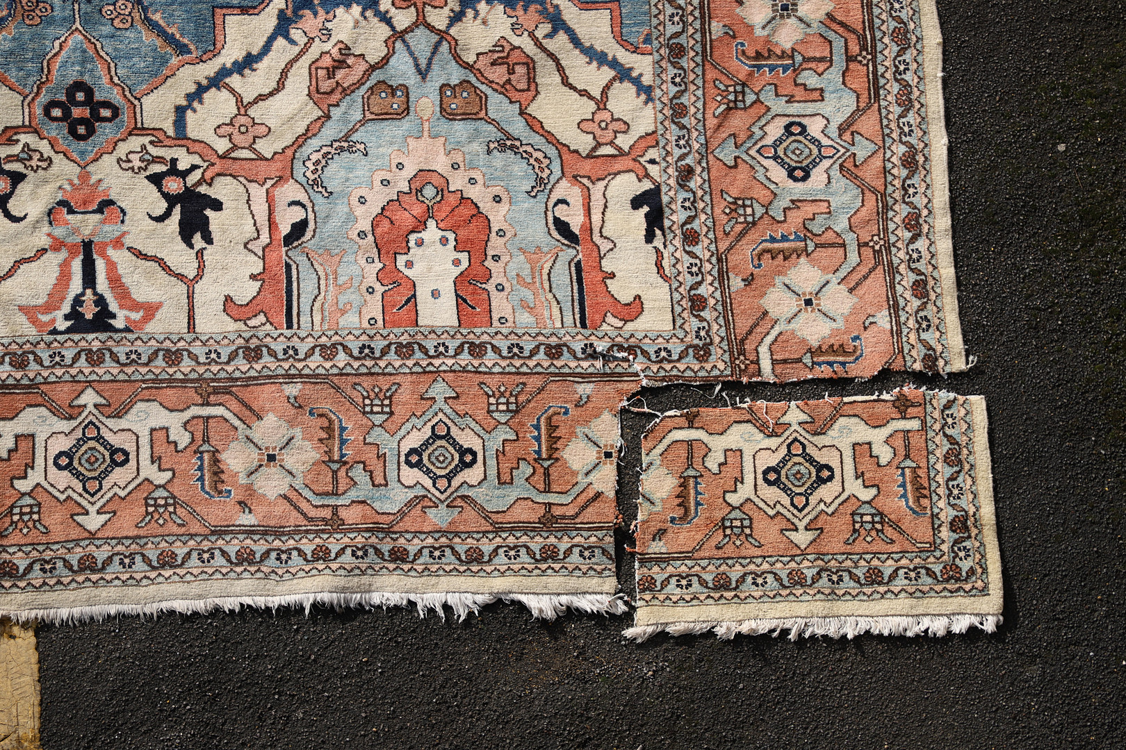 A WEST ANATOLIAN CARPET OF UNUSUAL SIZE, CIRCA 1980. - Image 5 of 17