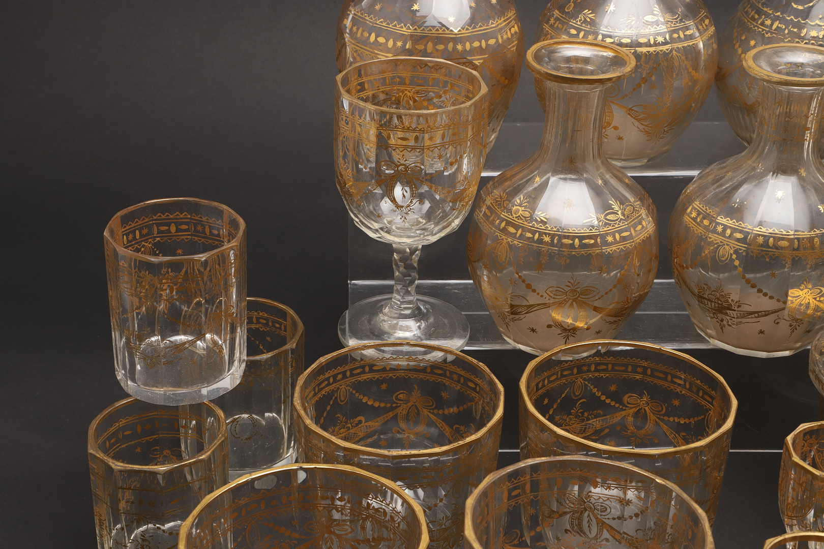 19THC GERMAN PARCEL GILT SUITE OF TABLE GLASS. - Image 5 of 12