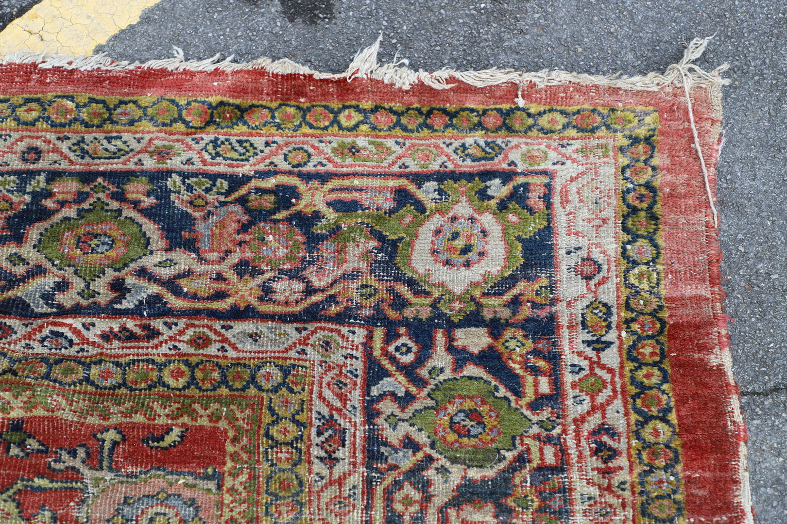 A MAHAL CARPET, WEST PERSIA, CIRCA 1920. - Image 8 of 13