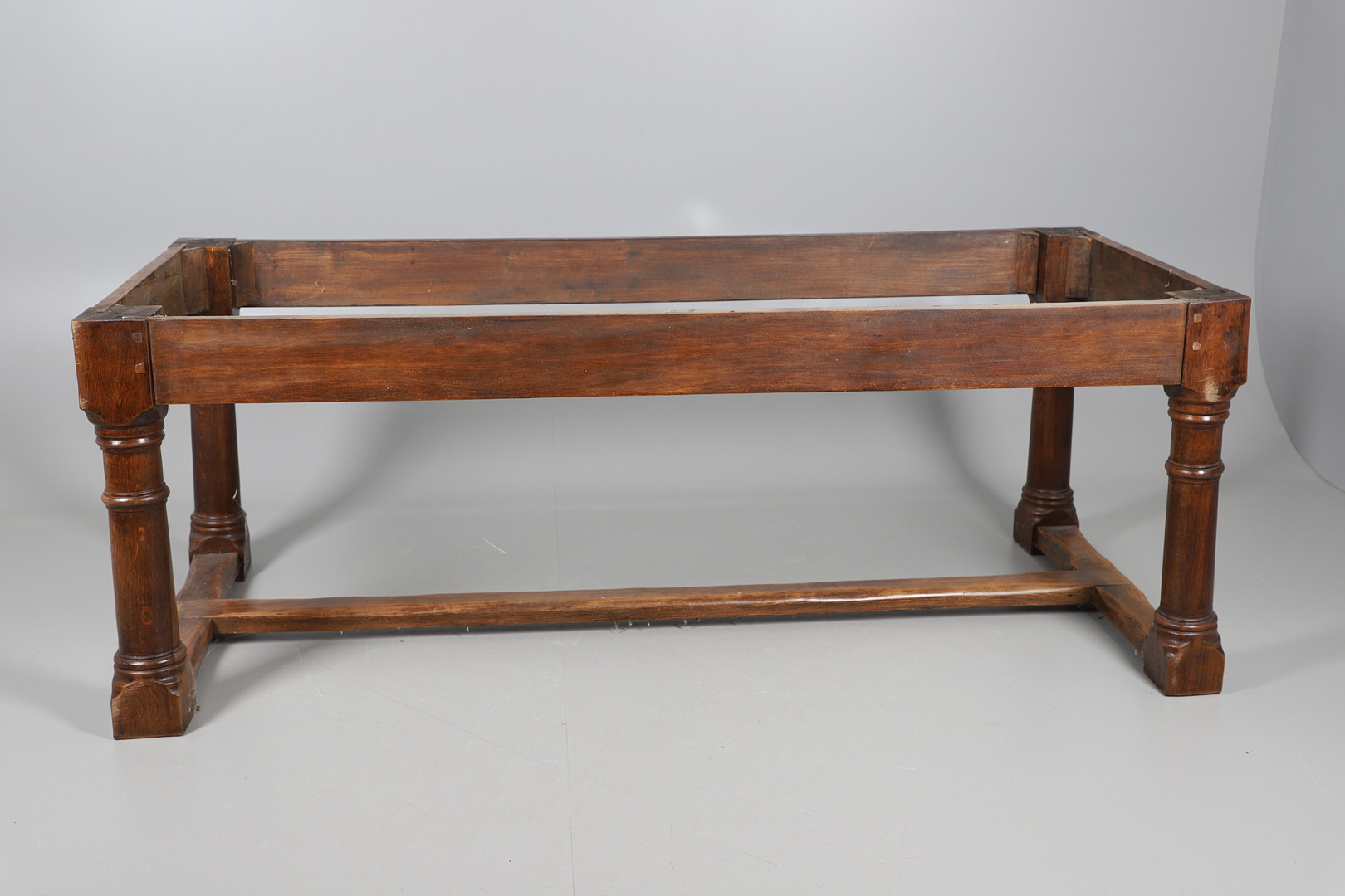 AN EARLY 20TH CENTURY OAK AND ELM REFECTORY TABLE. - Image 13 of 17