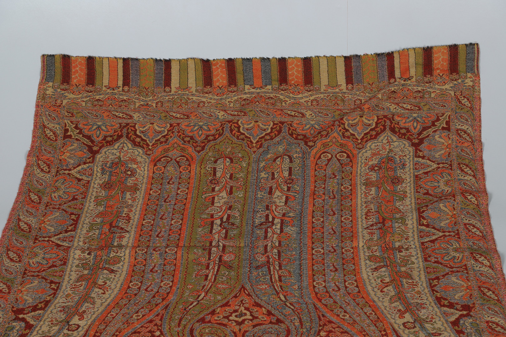 LATE 19THC PAISLEY SHAWL & VARIOUS TEXTILES. - Image 14 of 26