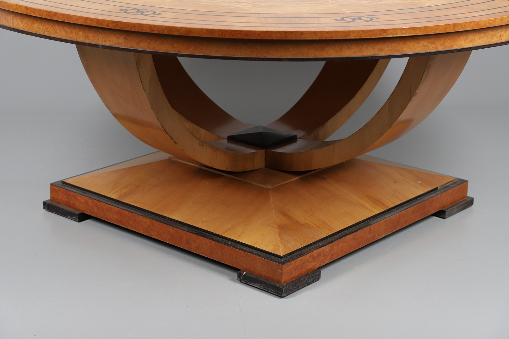 MARTIN DODGE - LARGE ART DECO STYLE CENTRE TABLE. - Bild 5 aus 11