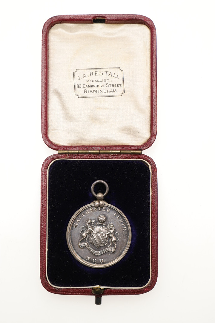 LARGE COLLECTION OF EARLY CYCLING GOLD & SILVER MEDALS, & EPHEMERA - FREDERICK LOWCOCK. - Image 137 of 155