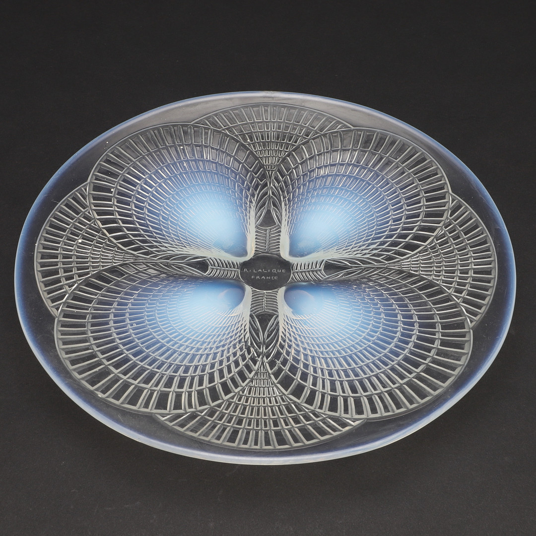 RENE LALIQUE - COQUILLES GLASS PLATE.