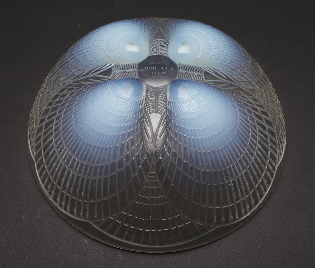 RENE LALIQUE GLASS BOWL - COQUILLES. - Image 8 of 14