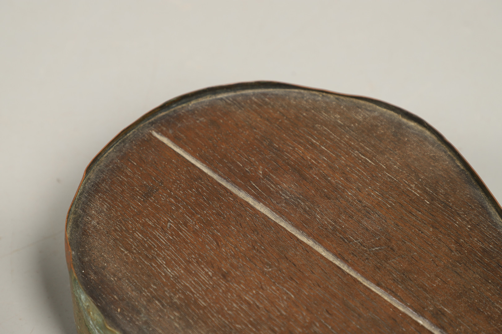 A PAIR OF EARLY 19TH CENTURY BRASS BOUND OAK TAVERN COASTERS. - Image 3 of 15