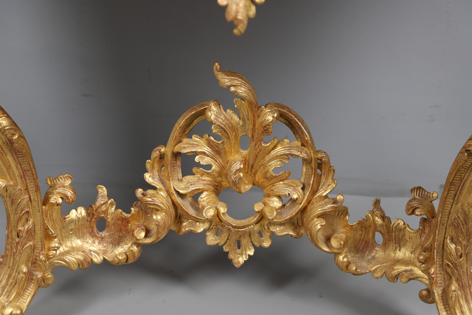 A LOUIS XVI STYLE GILTWOOD CONSOLE TABLE. - Image 7 of 15