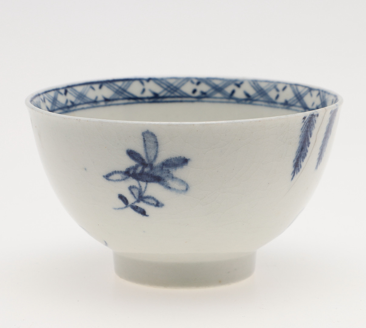 18THC ENGLISH PORCELAIN TEA BOWLS & SAUCERS. - Image 19 of 28