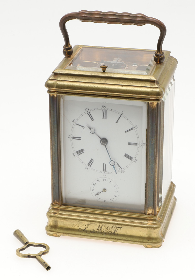 A FRENCH GRAND SONNERIE CARRIAGE ALARM CLOCK. - Image 8 of 8