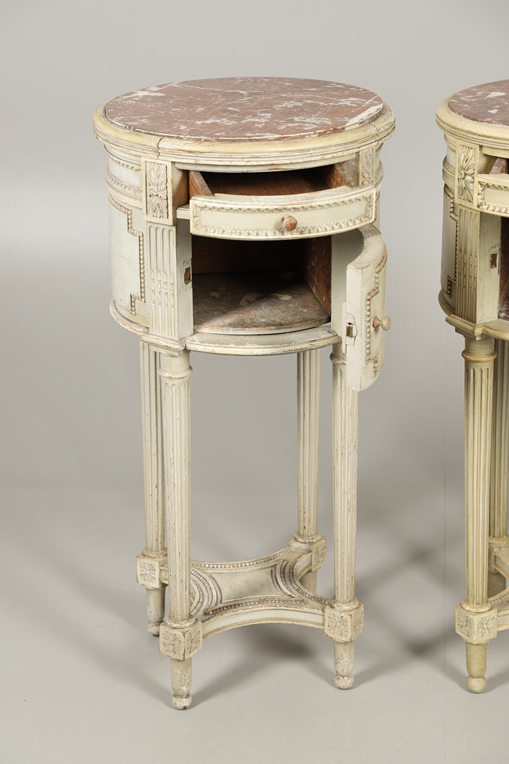 A PAIR OF FRENCH MARBLE TOP PAINTED POT CUPBOARDS. - Image 6 of 14