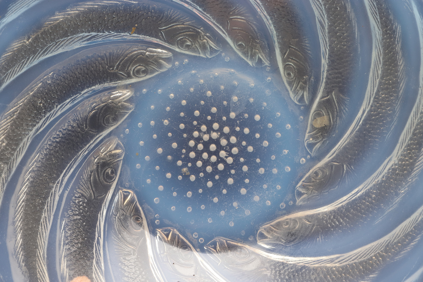 LALIQUE GLASS BOWL 'POISSONS' & COQUILLES PLATE. - Image 13 of 13