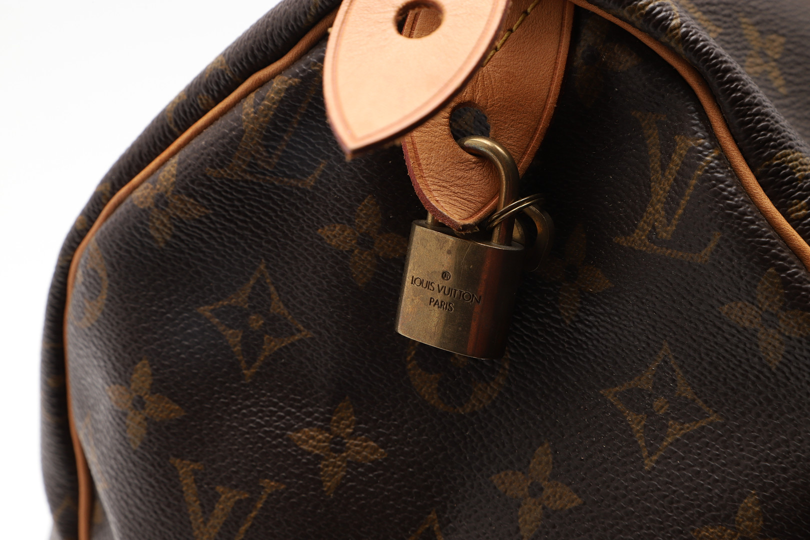 LOUIS VUITTON 'SPEEDY' HANDBAG. - Image 8 of 11