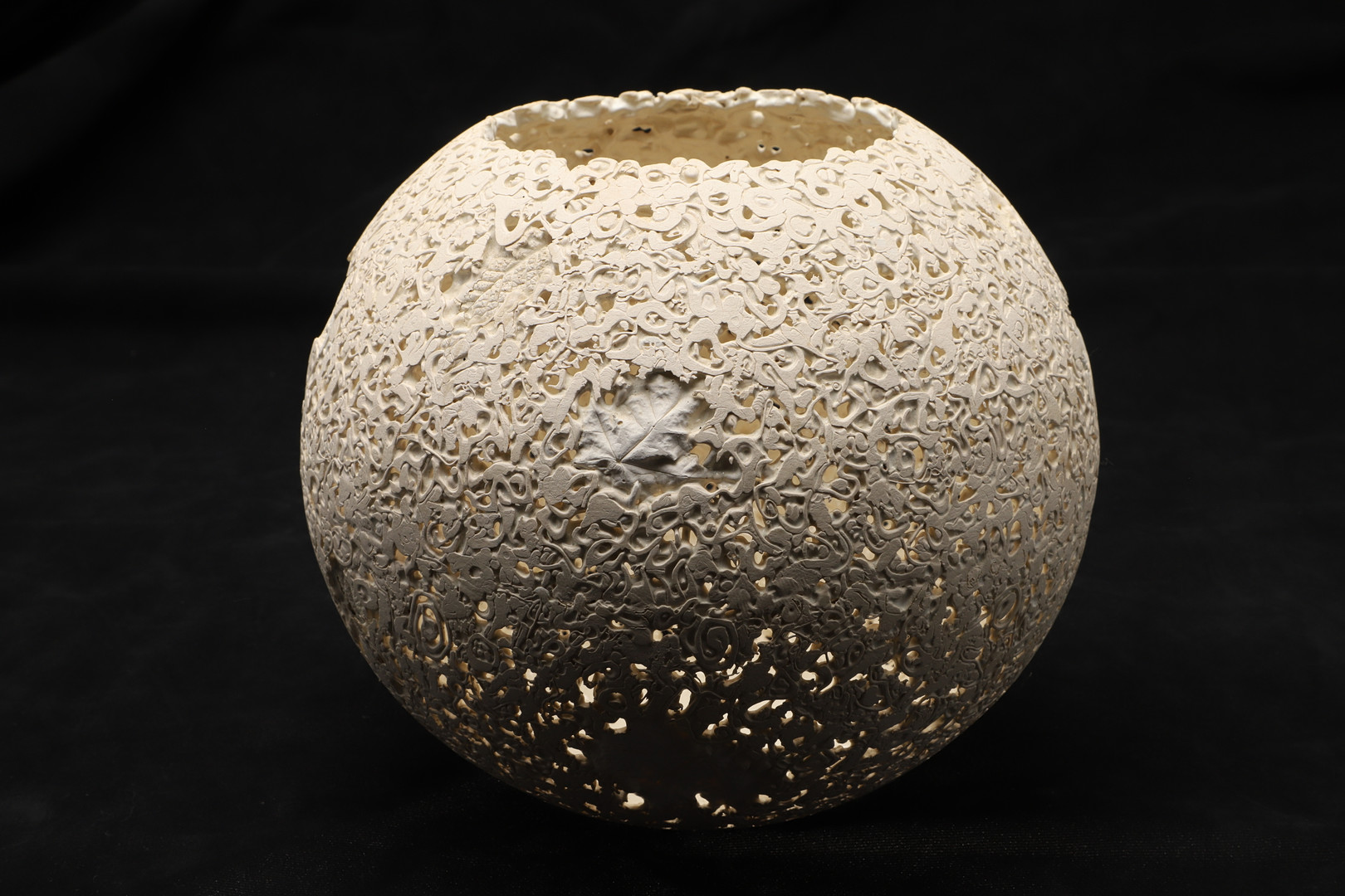 BARRY GUPPY (1937-2013) - LARGE STUDIO POTTERY BOWL. - Image 4 of 14