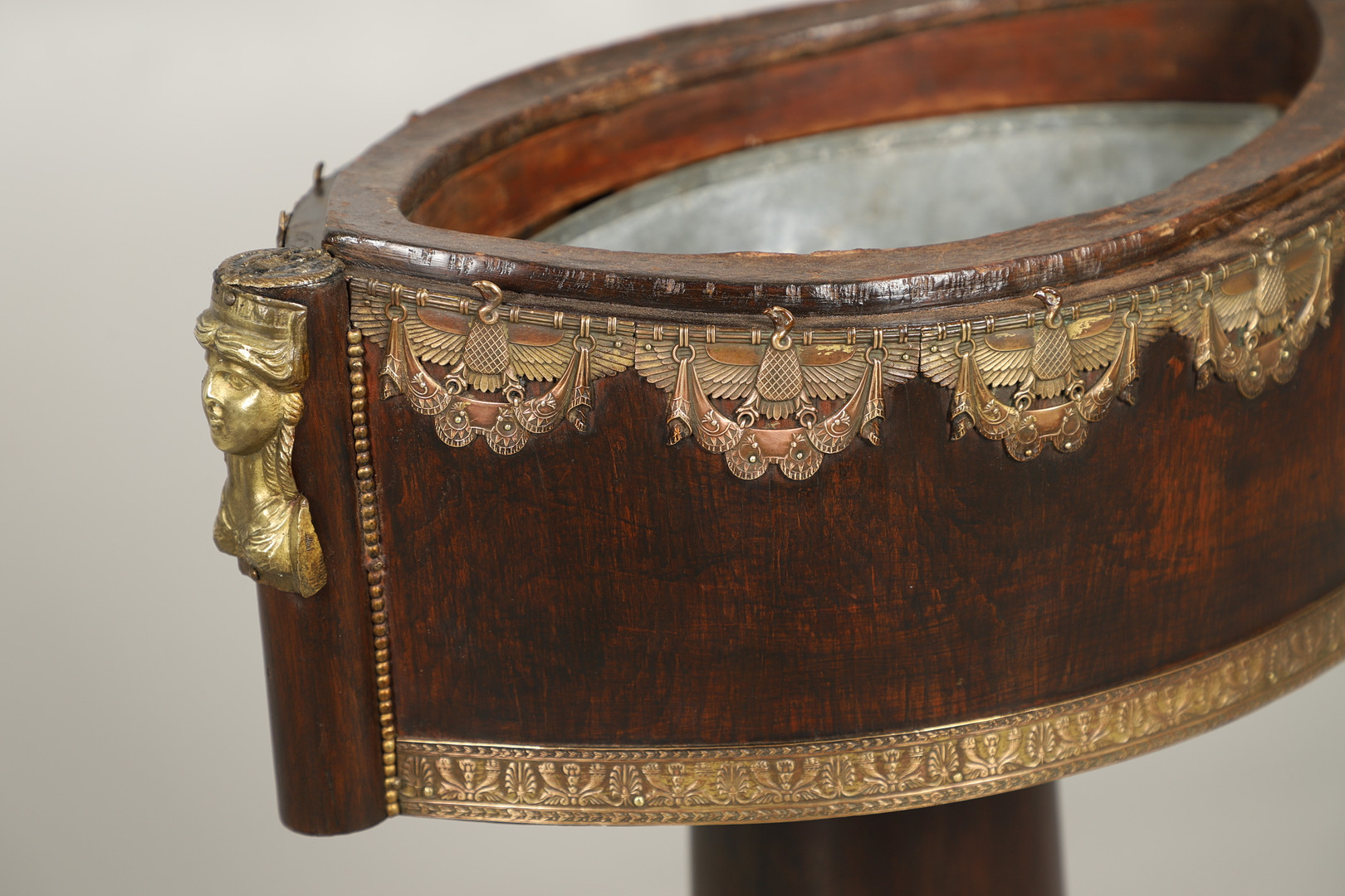 AN EMPIRE STYLE ROSEWOOD JARDINIERE STAND. - Image 4 of 12