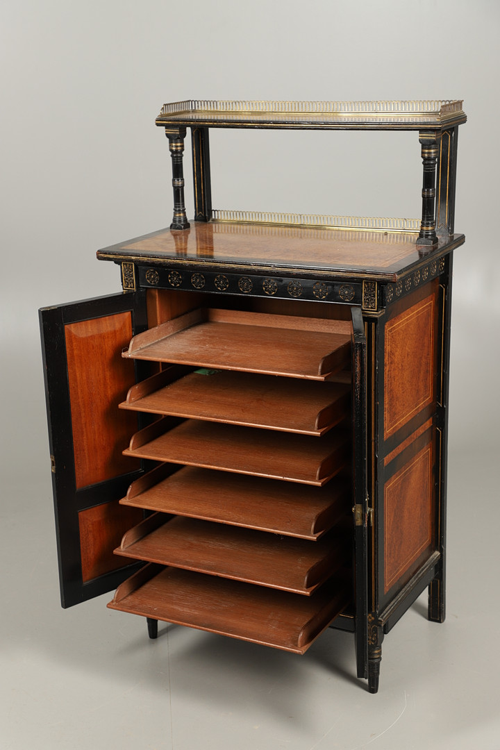 A LATE VICTORIAN AMBOYNA AND EBONISED MUSIC CABINET. - Image 7 of 10